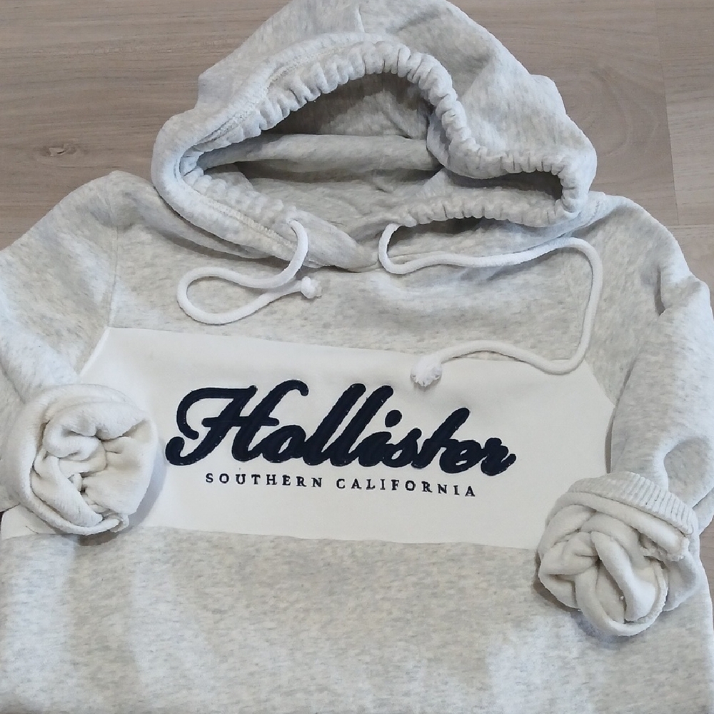 Hollister Hoodie